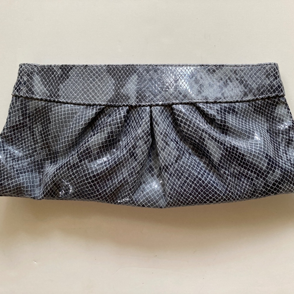 Lauren Merkin Louise Snake Embossed Clutch/Gray/NEW/$200 RETAIL!/NEW/NEVER USED!
